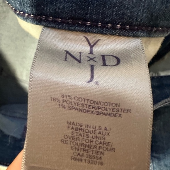 Nydj Marilyn Crop Cuffed Rhinestone Hem Size 10 - Picture 10 of 14